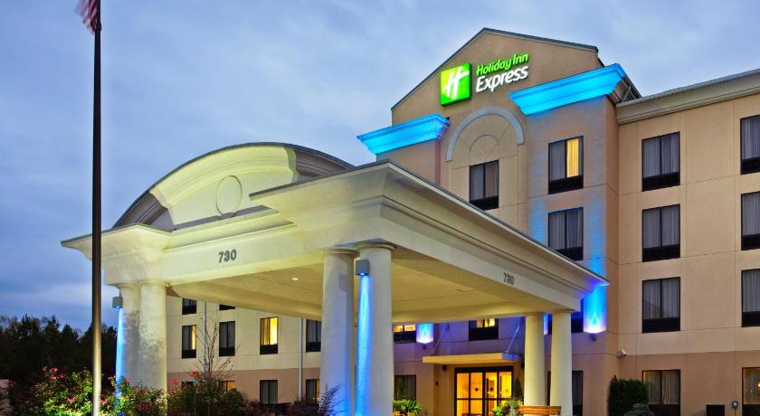 Holiday Inn Express Knoxville-Strawberry Plains