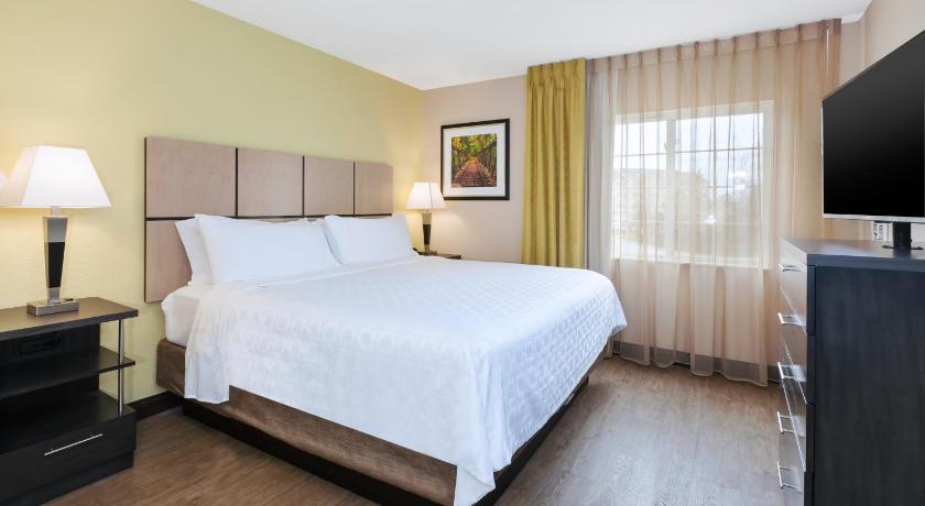 Candlewood Suites Rocky Mount