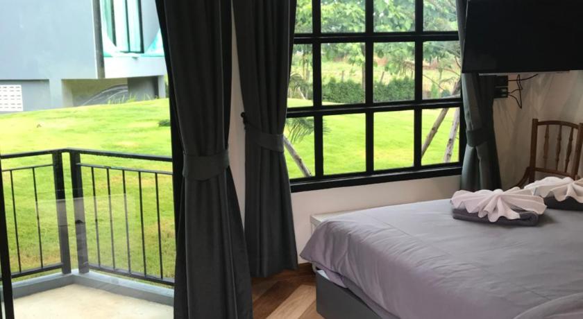 Image of Superior King Room 5