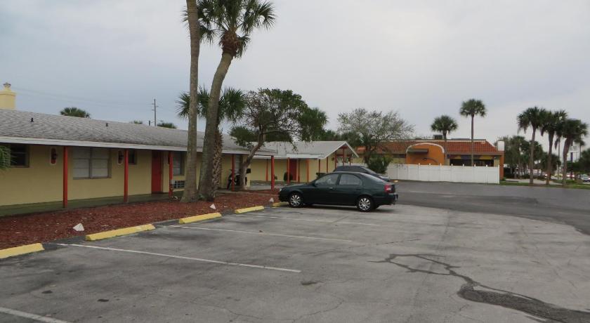 Sunset Inn- Fort Pierce, FL photo