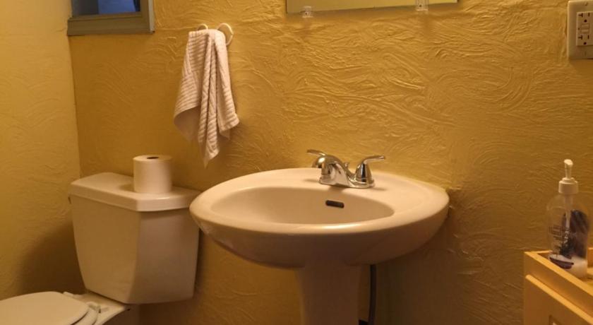 Wanderfalls Guesthouse & Hostel photo