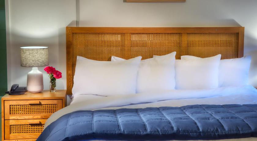 Image of Superior Suite 6