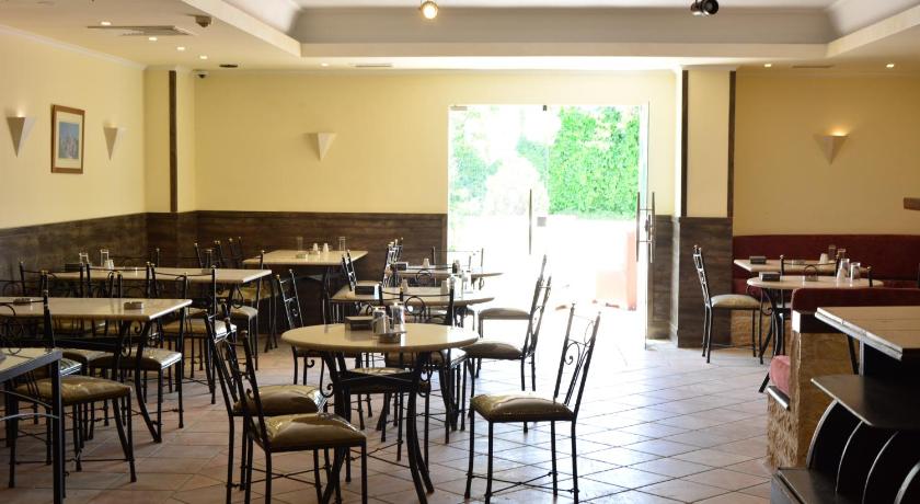 Rakeen Hotel - image 3