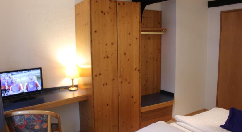 Hotel-Gasthaus-Kraft photo