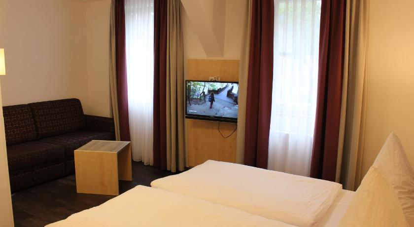 Hotel-Gasthaus-Kraft photo