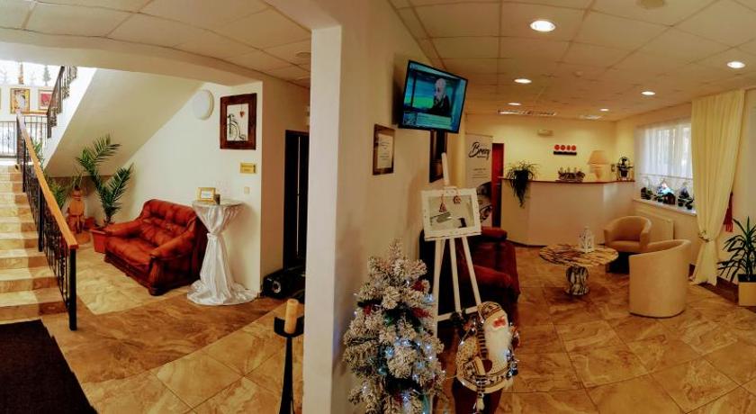Agrohotel Tri Brezy photo