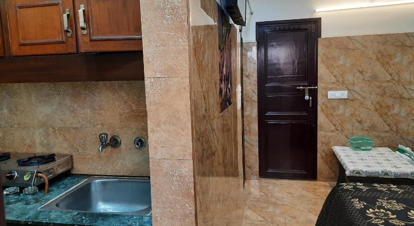 92, 121, 74, 700 Posh s delhi foreigners place in cream location independent luxury flat with attach photo