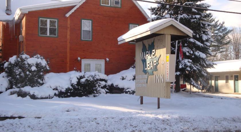 Maple Leaf Inn Lake Placid photo