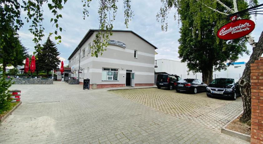 Pension Florion — Hotel in Bernburg (Saale)