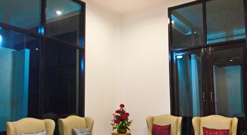 Sunflora Resort Chumphon photo