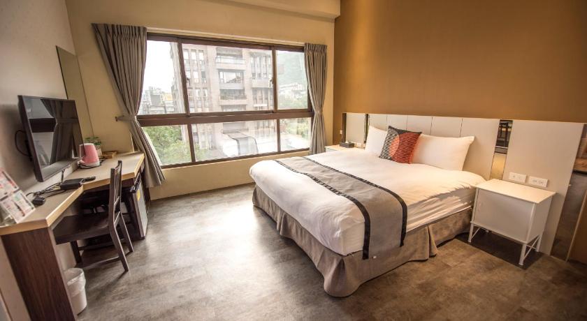 Image of Queen Room With Balcony 3