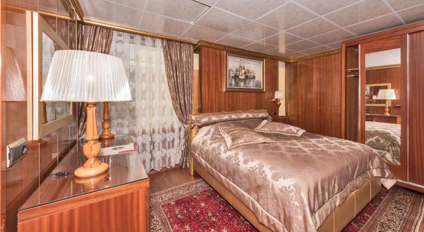 Cevheri's Hotel