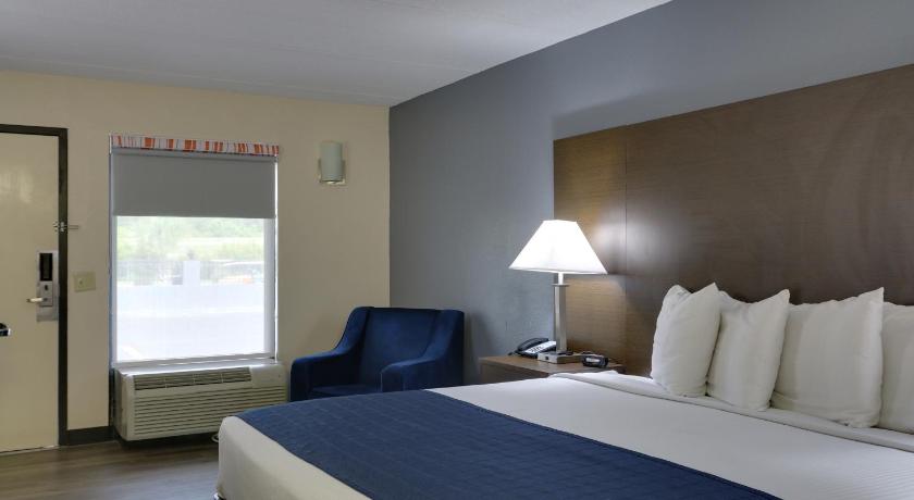 Baymont by Wyndham Ridgeland I-95 photo