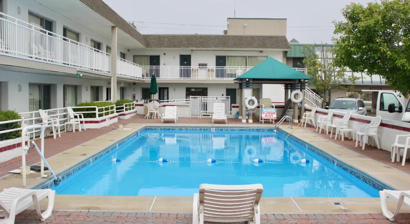 Ocean City (NJ) Ebb Tide Suites 4-Star Accommodation lobby