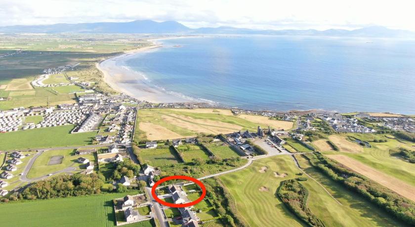Ballyheigue Beach &amp; Wild Atlantic Way Base — Hotel in Tralee