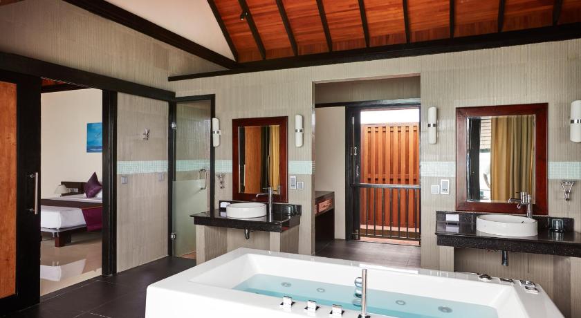 Bilde av Infinity Water Villa - Free Transfer, 2 pax, 7 nights minimum 10