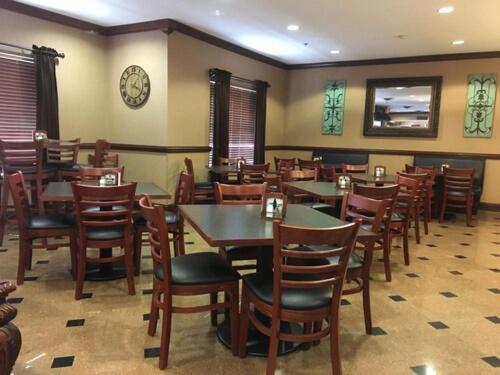 イースト・フラット・ロック Mountain Inn & Suites Flat Rock 3つ星 宿泊施設 眺望