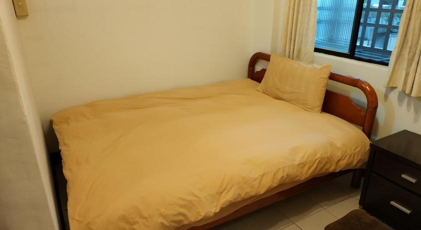 Image of Standard Single 5