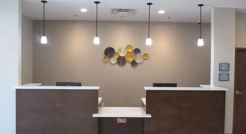 La Quinta Inn & Suites by Wyndham Jackson/Cape Girardeau photo