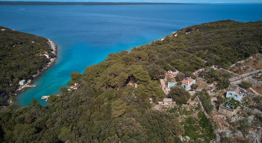 Holiday home Oliva — Hotel in Nerezine