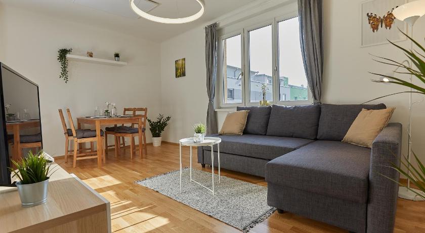 Helle und gemutliche Wohnung in zentraler Lage — Hotel in Graz