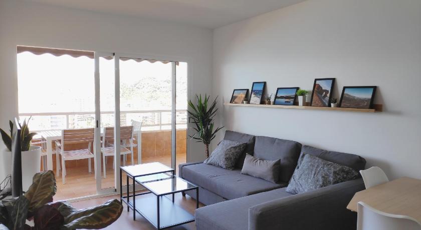 Playa Del Raco Beach On The Map With Photos And Reviews Beachsearcher Com