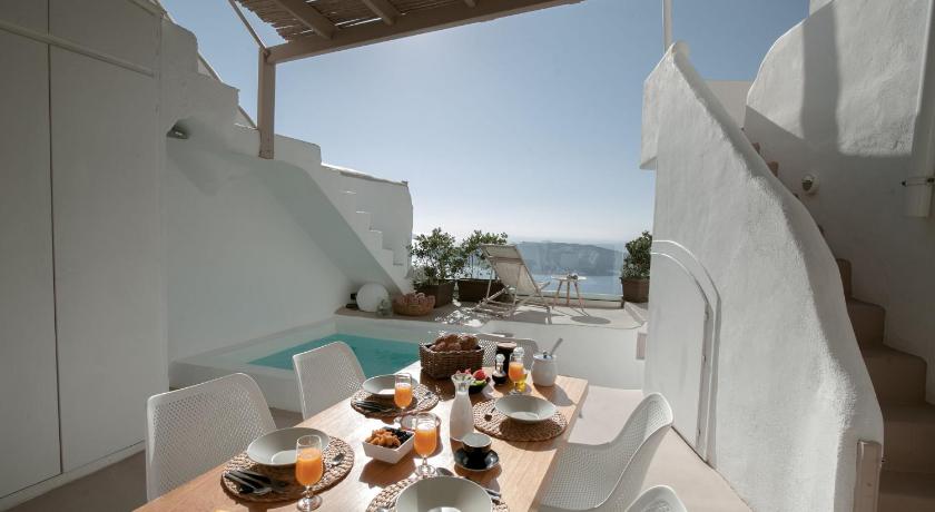 The Globe Suites Villa photo