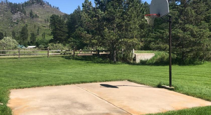 Spring Creek Inn photo