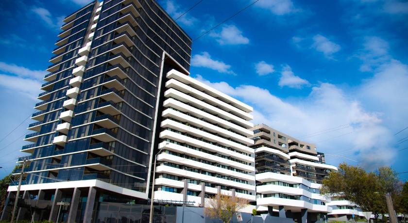 Modern, Clean, Luxury at the Right Price..... — Hotel in Melbourne