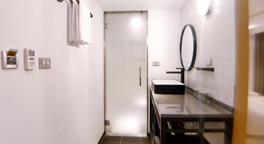 Image of Deluxe Quadruple Room 2