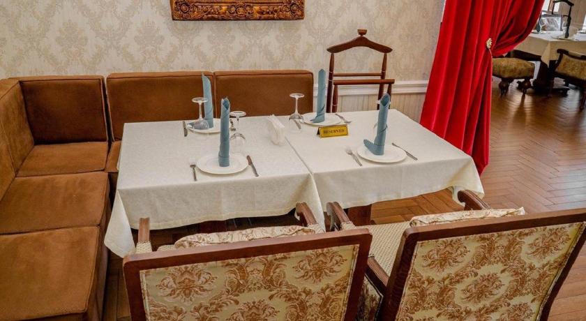 Alanda Hotel photo