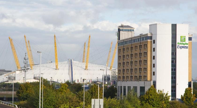 Holiday Inn Express London Greenwich photo