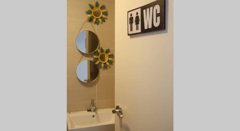 Enjoy Modern, Spacious, Peaceful stay with Lake view - Gravit8 photo