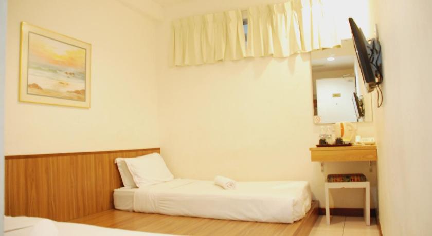 Image of Budget Twin Room 0