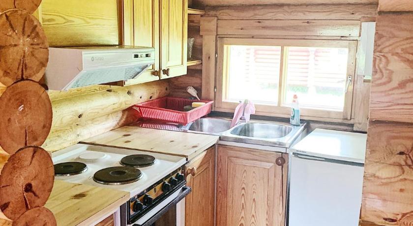 Image of One-Bedroom Cottage - Pets Not Allowed 3
