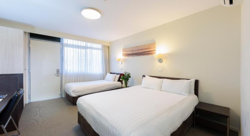 ibis Styles Canberra Tall Trees