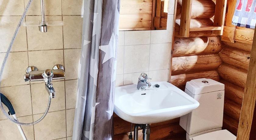 Image of One-Bedroom Cottage - Pets Not Allowed 2