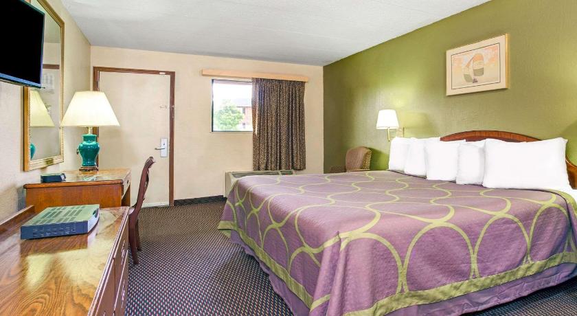 Super 8 By Wyndham Fort Mitchell Cincinnati Area