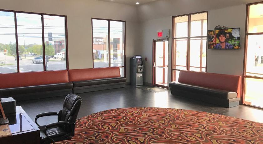 Days Inn by Wyndham Joplin photo