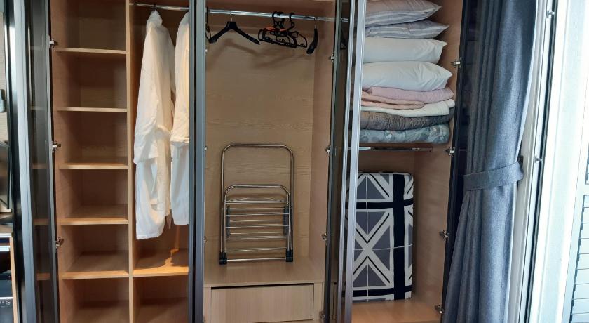 Sunrise-Hotel 11F 주니어스위트( 1.5룸-35㎡)  바다와 호수-뷰 photo