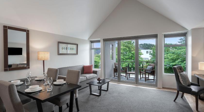 Image of Garden View Suite 3
