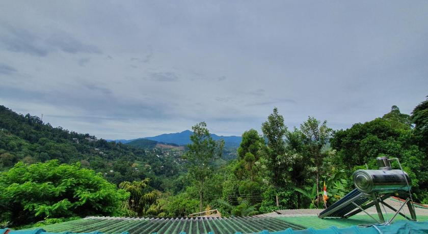 Guest Inn Avendra photo