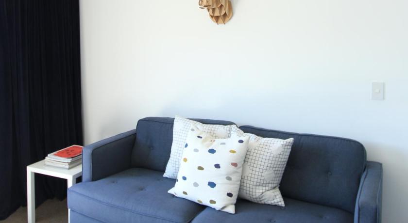 1- DELIGHTFULLY FRESH, PRIVATE HOME CLOSE TO TOWN photo