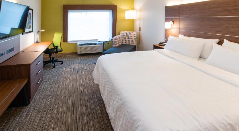 Holiday Inn Express And Suites North Battleford