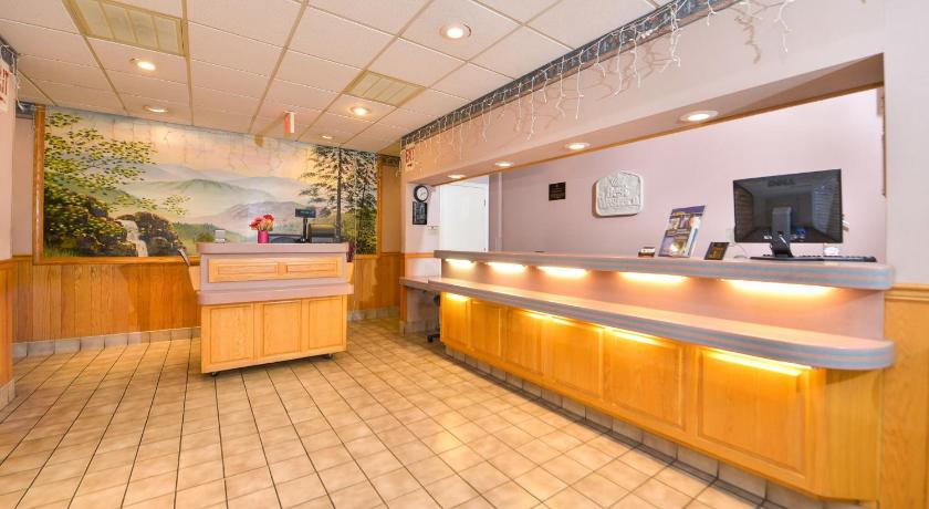 Days Inn by Wyndham Jefferson photo
