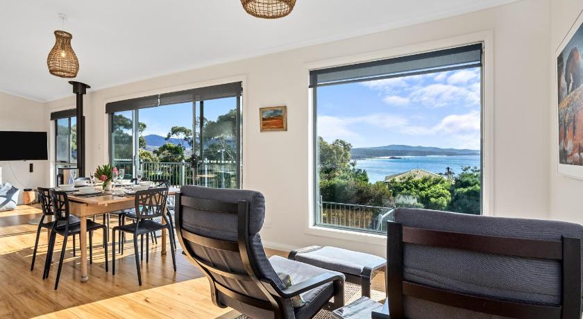 GRANITE BEACH HOUSE @ Bay of Fires — Hotel in Binalong Bay