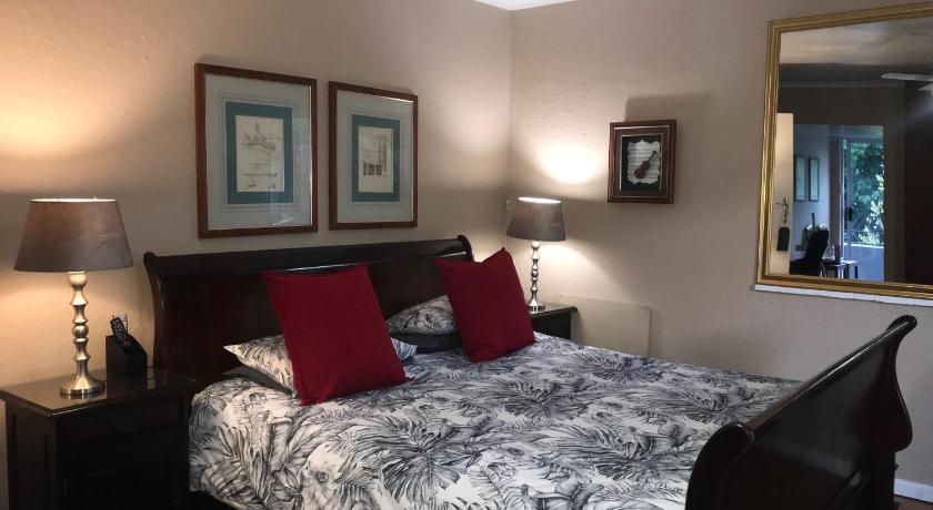 Authentic Newlands — Hotel in Cape Town