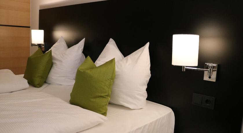 WU Hotel by WMM Hotels photo