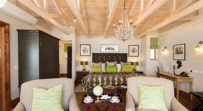 Image of Island Suite 11