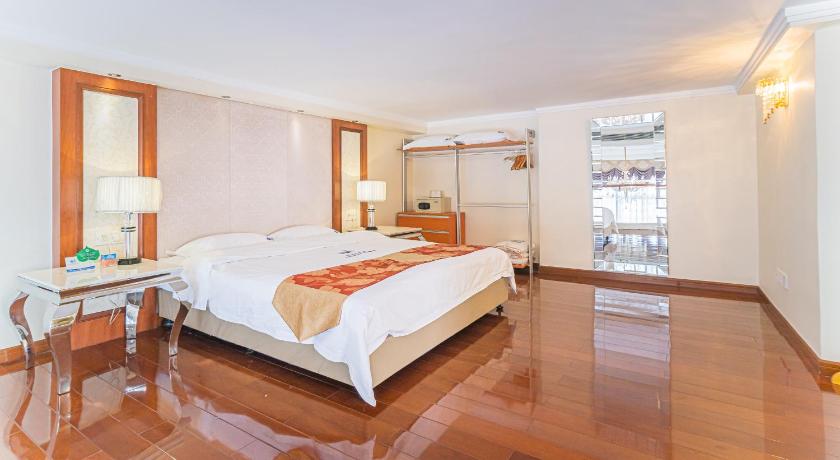 รูปของดีลักซ์ สวีท 3 ห้องนอน (3 Bedroom Deluxe Suite) 8